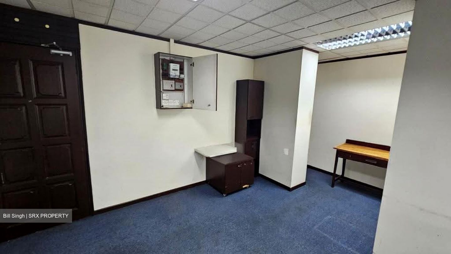 High Street Centre (D6), Office #612424531